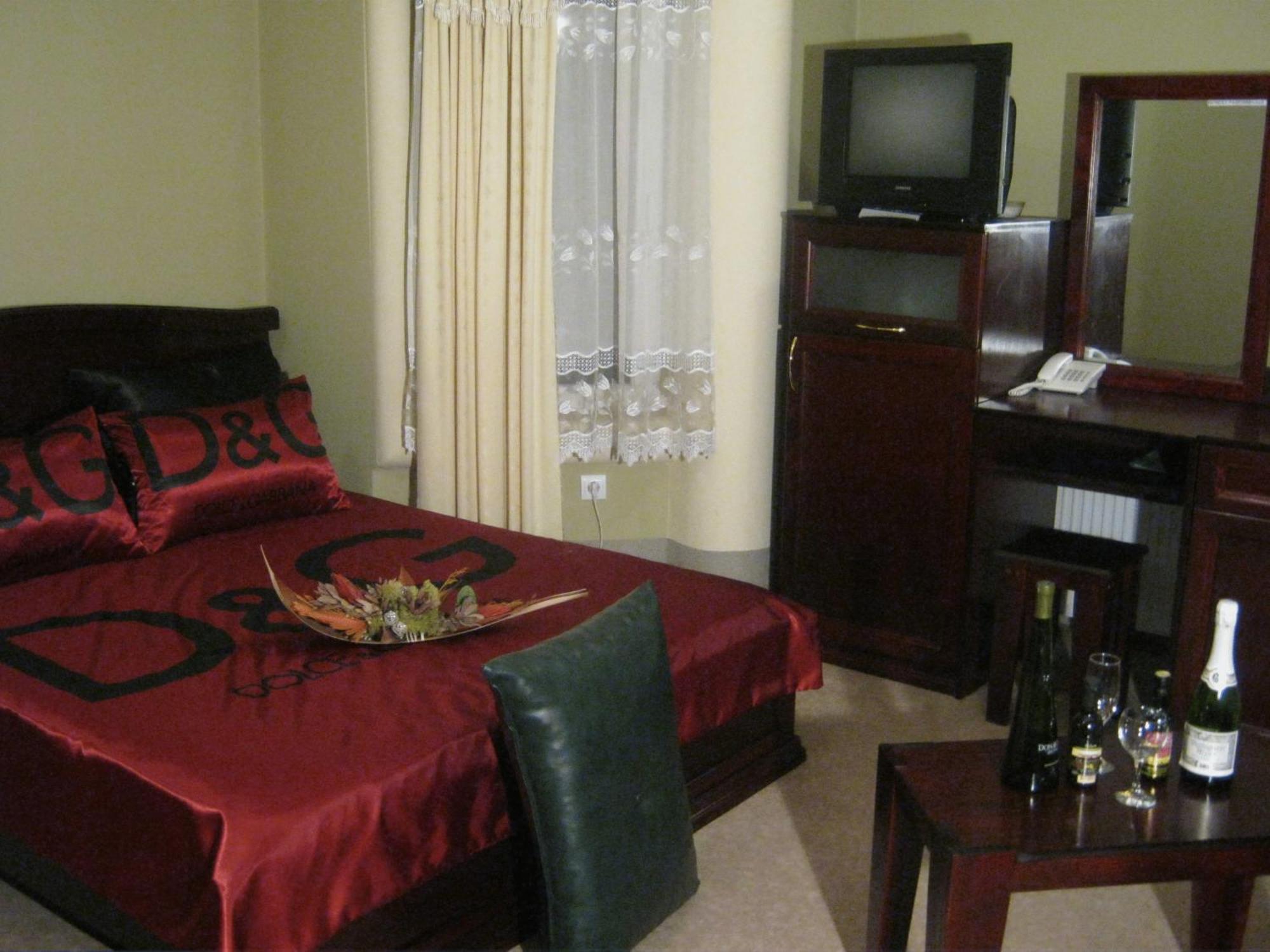 Hotel Vila Mitic Luxx Spa Centar Leskovac  Extérieur photo