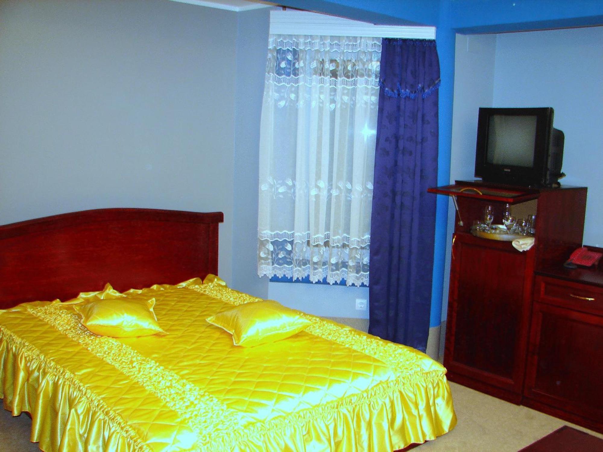 Hotel Vila Mitic Luxx Spa Centar Leskovac  Extérieur photo