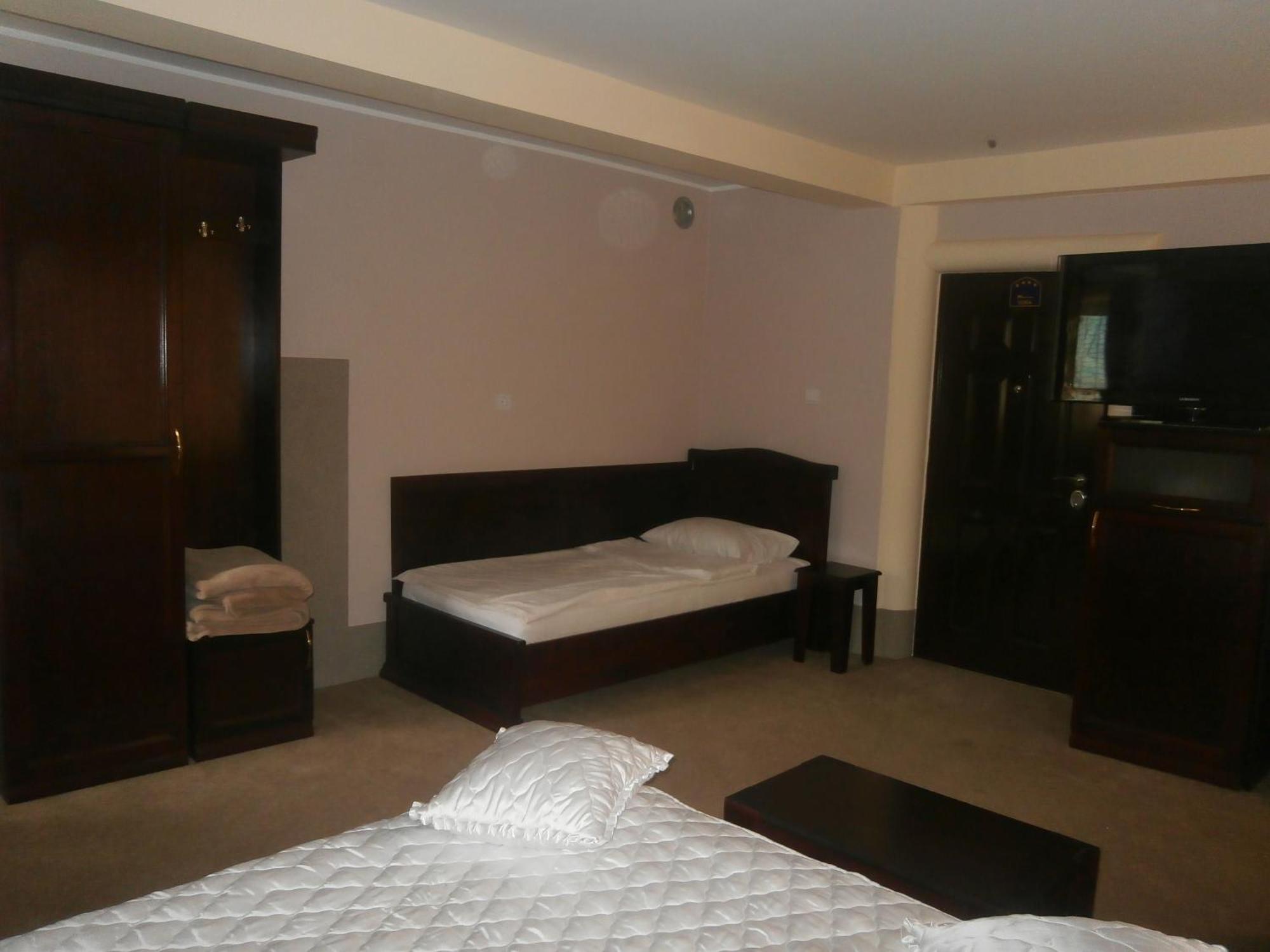 Hotel Vila Mitic Luxx Spa Centar Leskovac  Extérieur photo