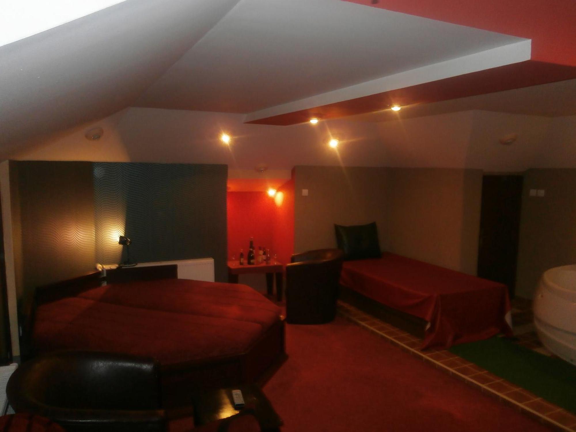 Hotel Vila Mitic Luxx Spa Centar Leskovac  Extérieur photo